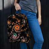 rucksack mit farbenfrohem fraktal-design in paisley-optik