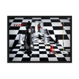 gerahmtes poster auf mattem papier "chess confusion" schwarz / 50×70 cm
